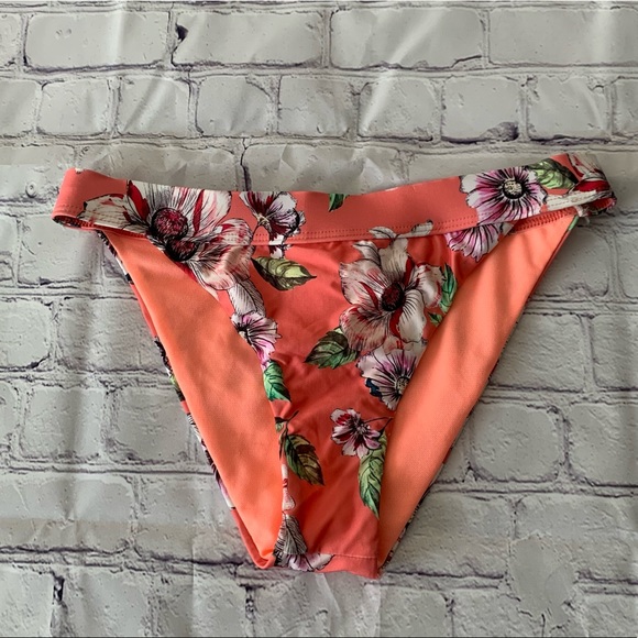 NWOT VYB Lady Like Branded Bikini - Picture 3 of 6